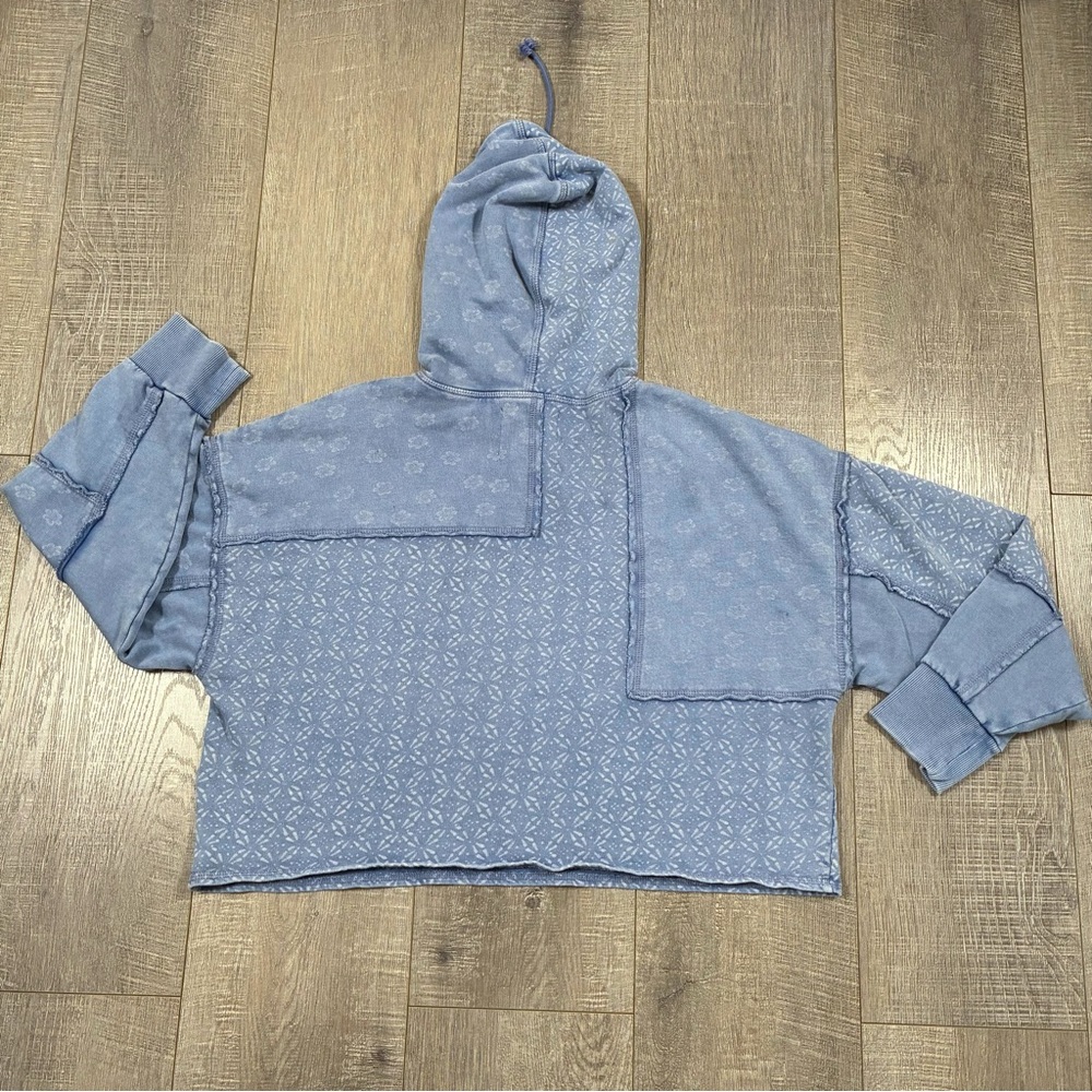 Lucky Brand Women’s Crop Top Hoodie Size XS - Picture 2 of 7
